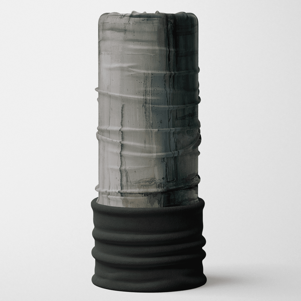Un tube de cou multifonctionnel cylindrique haut avec une bande inférieure noire texturée et un imprimé abstrait gris et noir ressemblant à du béton ou de la pierre sur la partie supérieure.