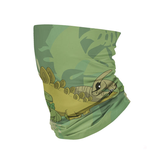 Tube multifonctionnel vert avec un motif de dinosaures de style dessin animé sur fond blanc.