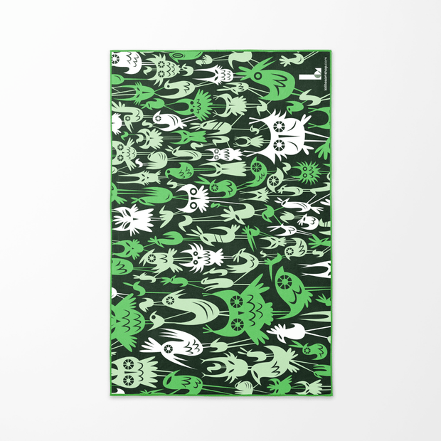 Wall of Birds Beach and Travel Towel