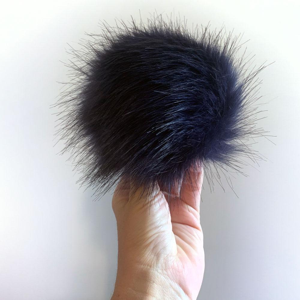 Pompon en fourrure synthétique
